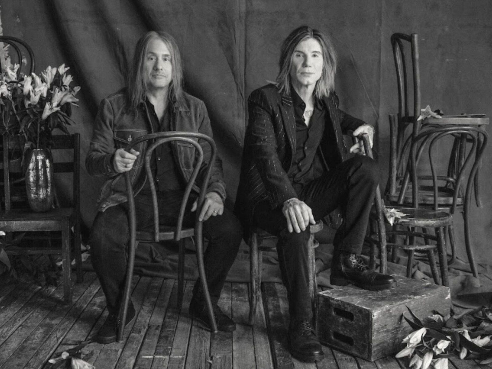 1600x1200 John Rzeznik of The Goo Goo Dolls talks