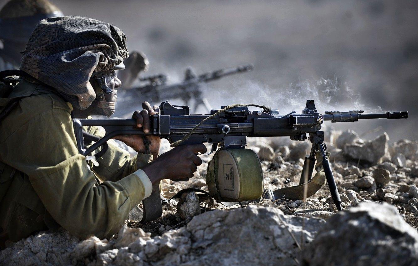1332x850 Wallpaper army, soldiers, machine gun, Israel, Israel Defence