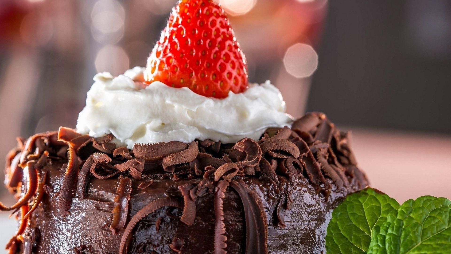 1920x1080 Chocolate Cake Strawberries Whipped Cream Closeup Bokeh