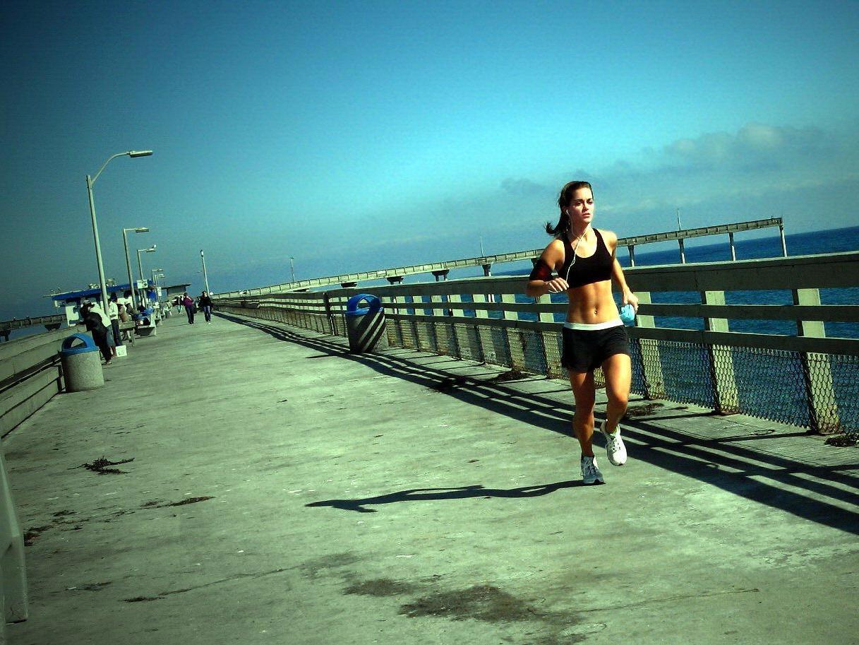 1217x913 Running Wallpaper Body and Mind