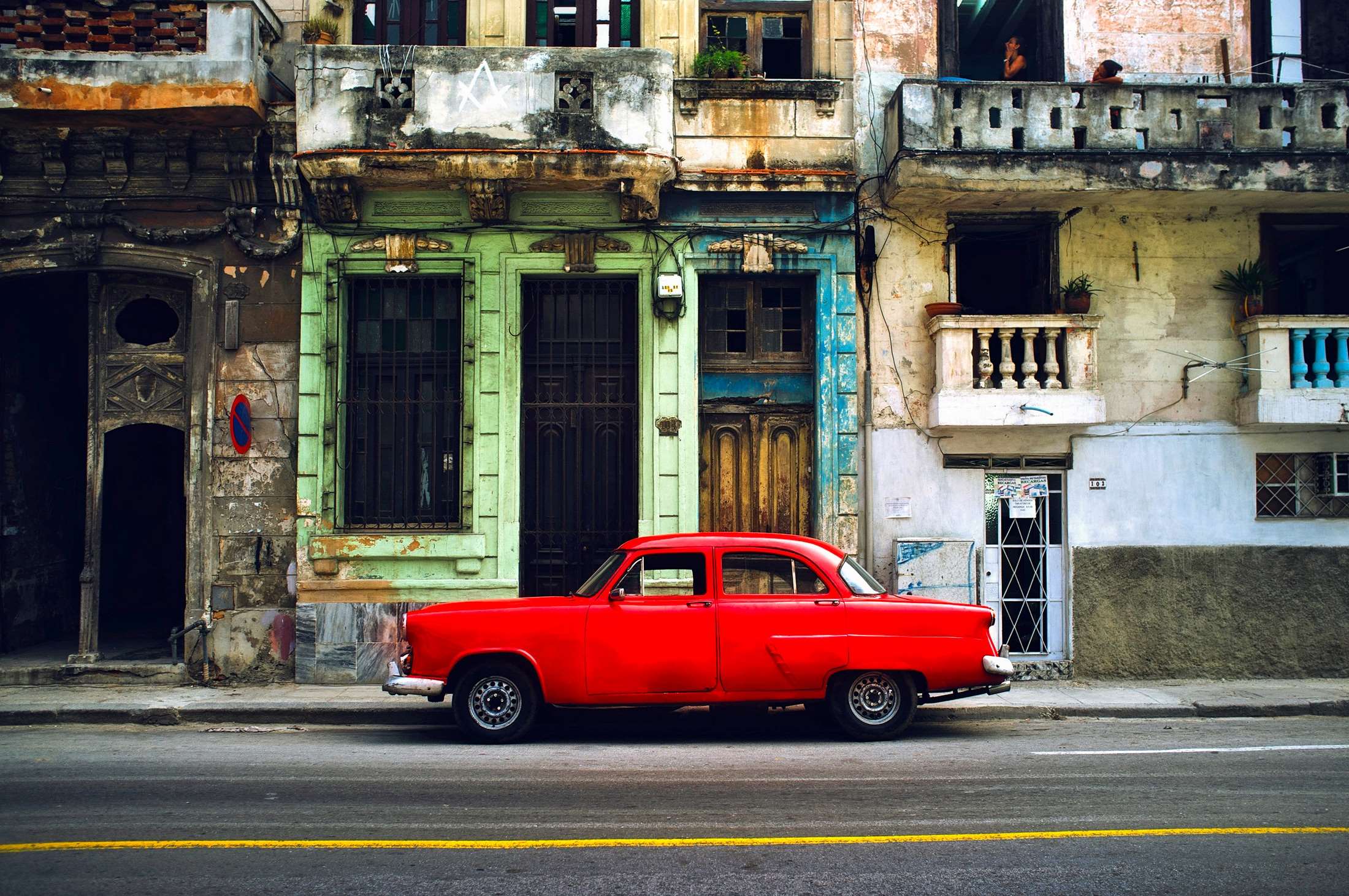 2200x1462 auto, automobile, buildings, car, city, classic, cuba