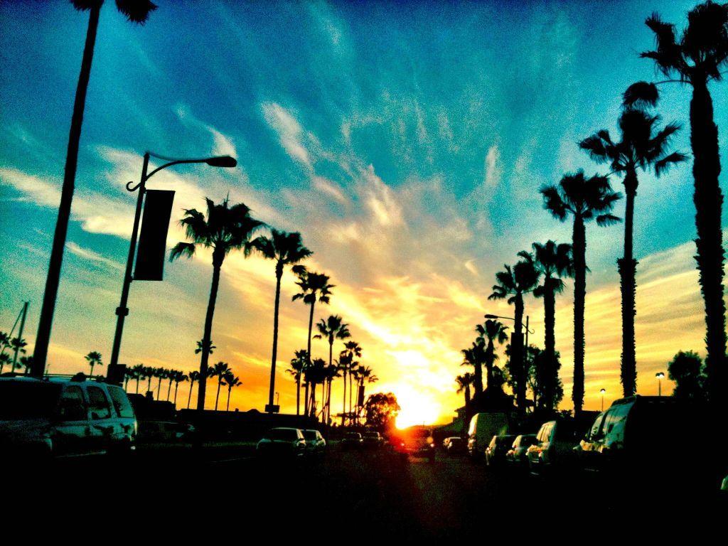1024x768 Long Beach Background. Wallpaper