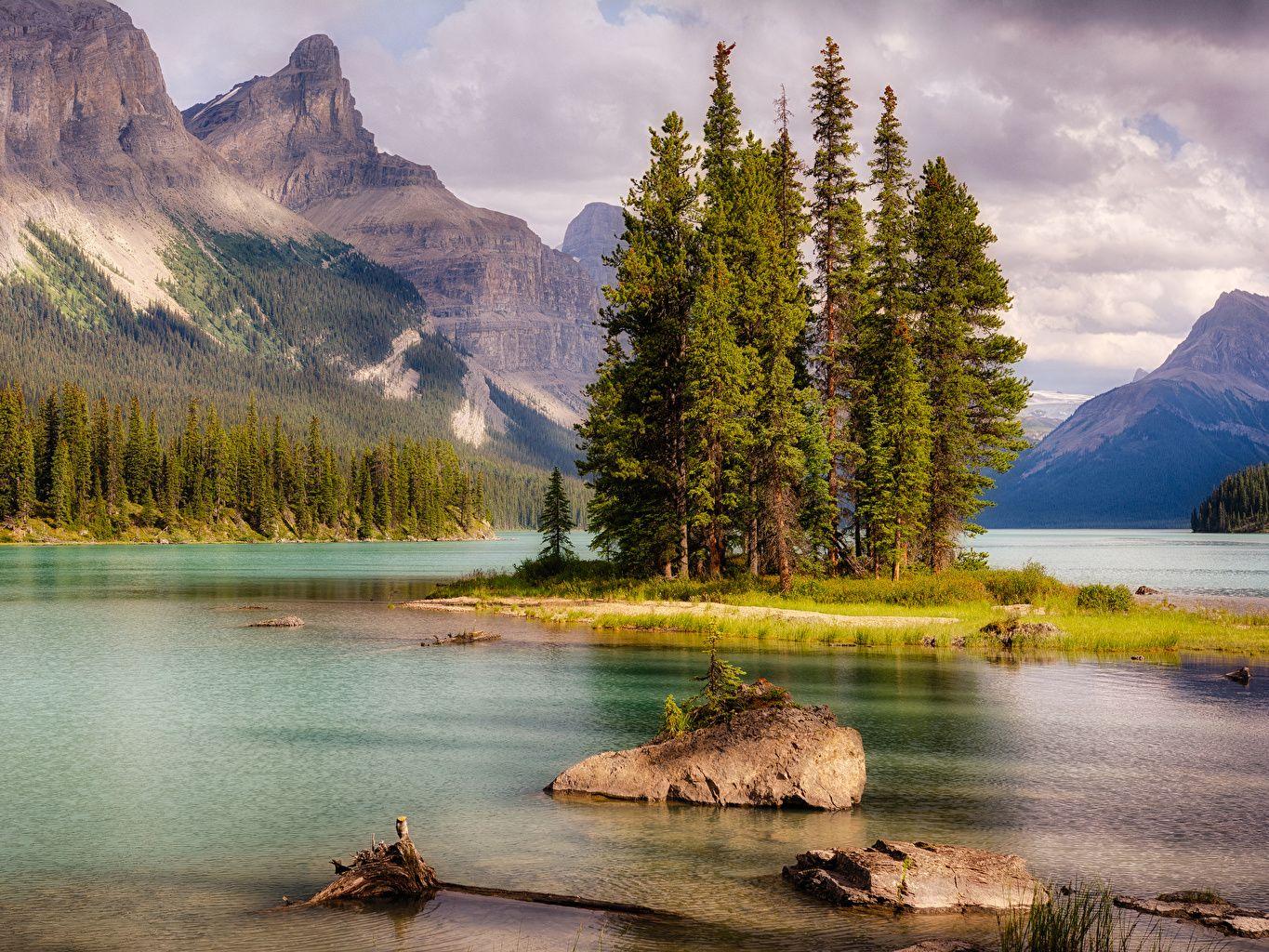 1365x1024 Desktop Wallpaper Jasper Park Canada Nature mountain Lake Parks