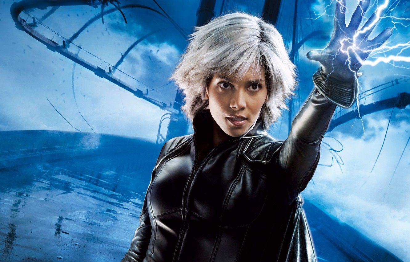 1332x850 Wallpaper the storm, bridge, lightning, Halle Berry, Halle