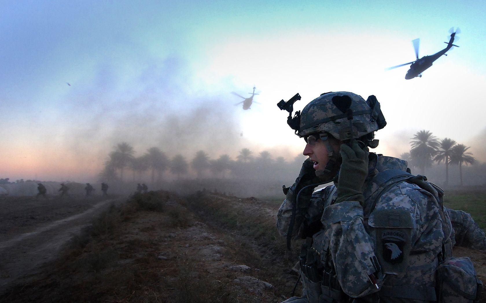 1680x1050 soldiers, aircraft, army, helicopters, airborne wallpaper
