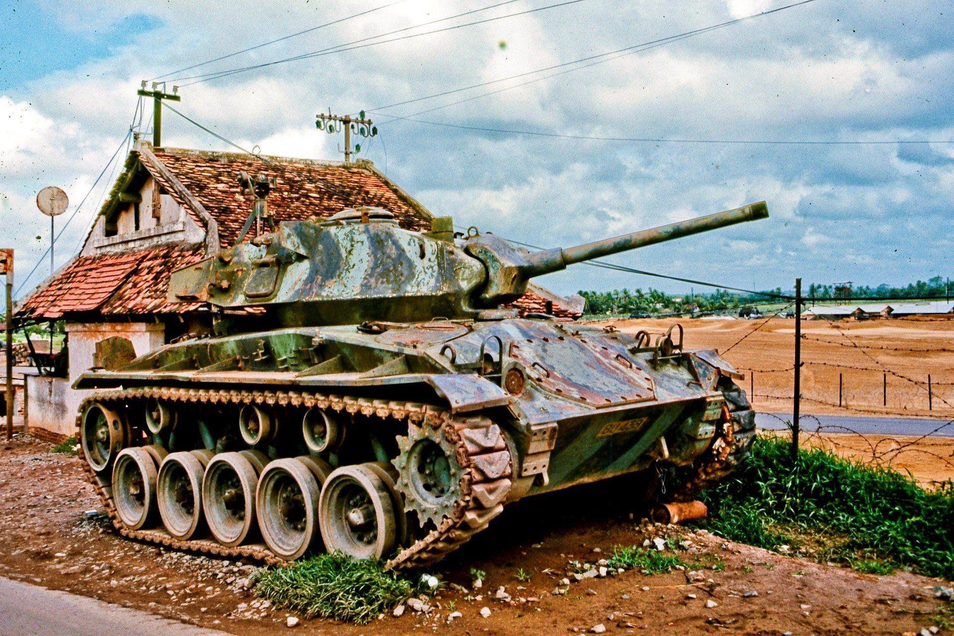 Wo tank. M24 Chaffee во Вьетнаме. М60 танк Вьетнам. Американские танки во Вьетнаме. M60 танк во Вьетнаме.