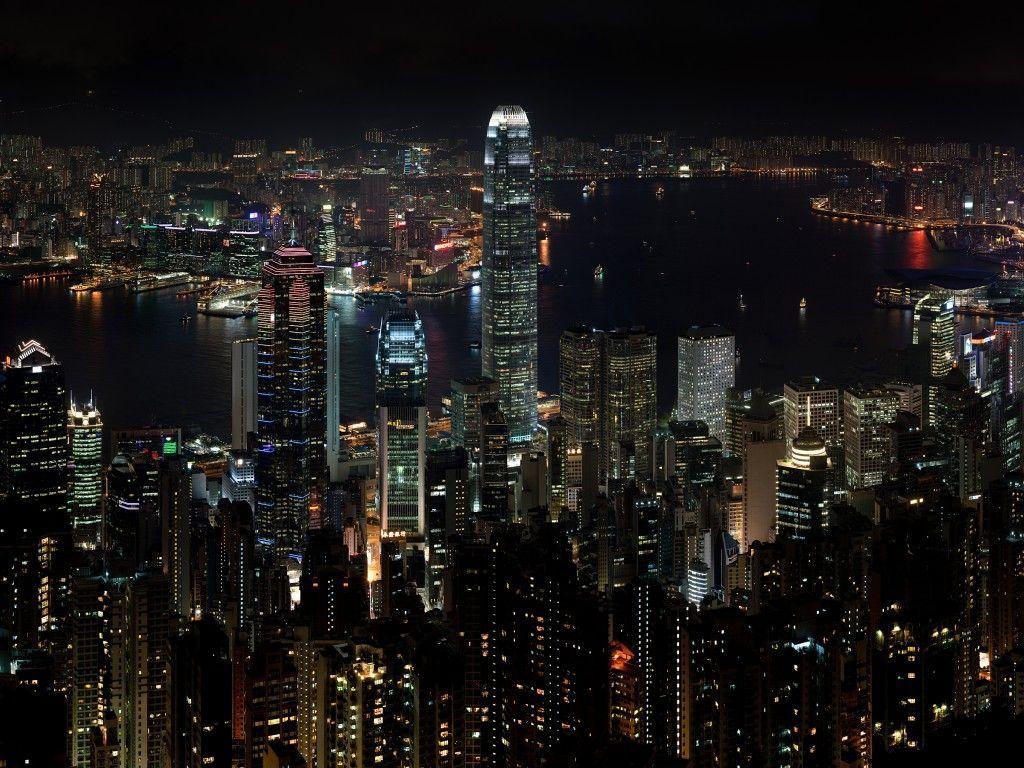1024x768 Background of Night Skyline in HDQ Cover