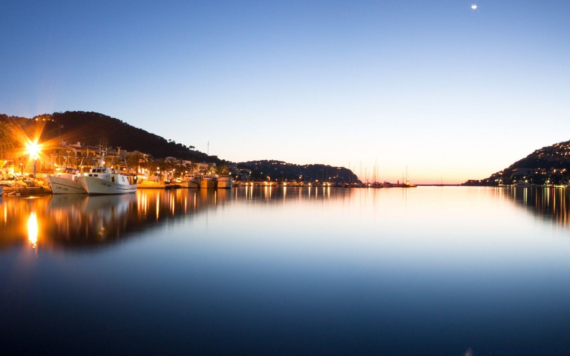1920x1200 Mallorca at Night