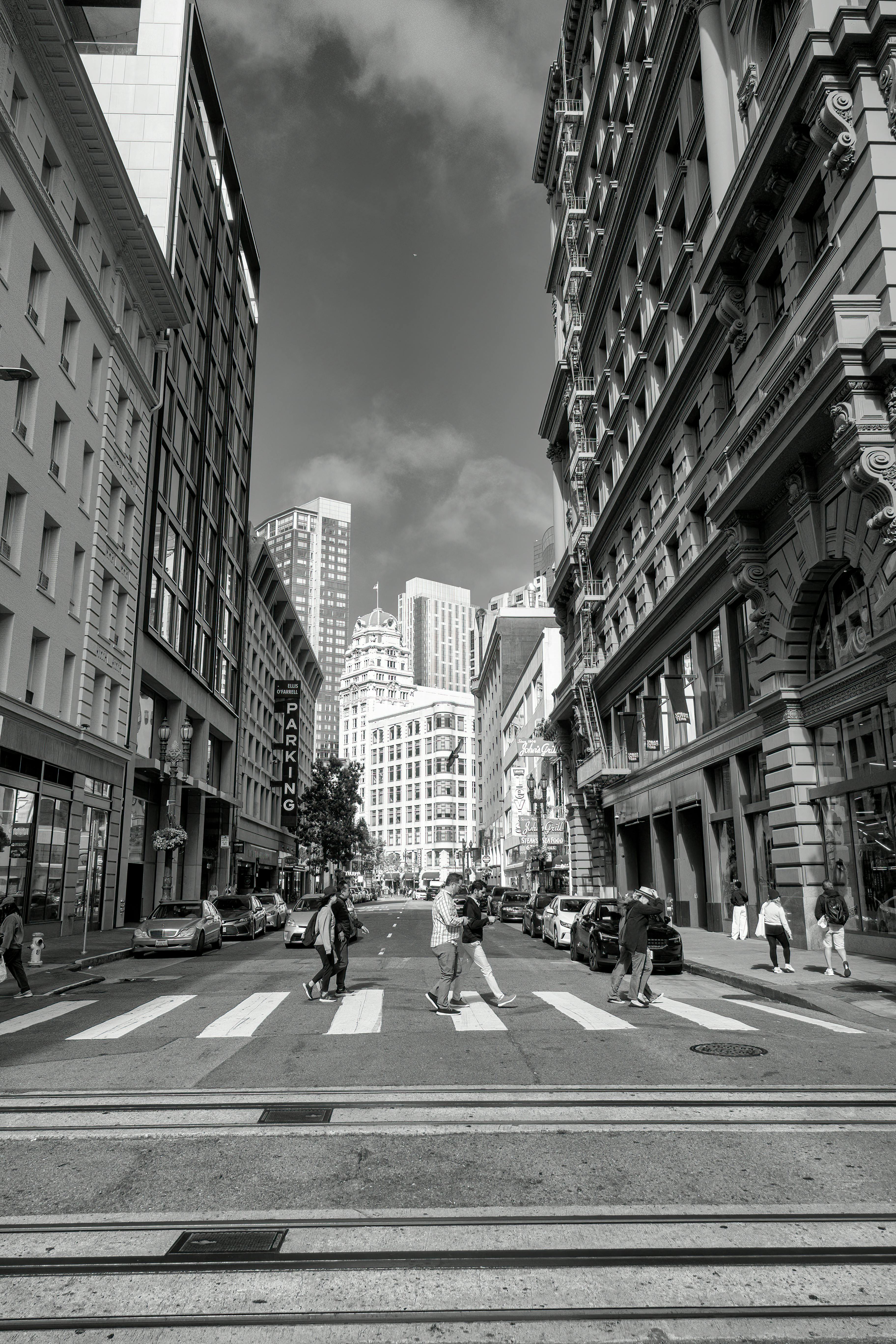 3648x5472 Black and White Urban Street Scene in San Francisco · Free