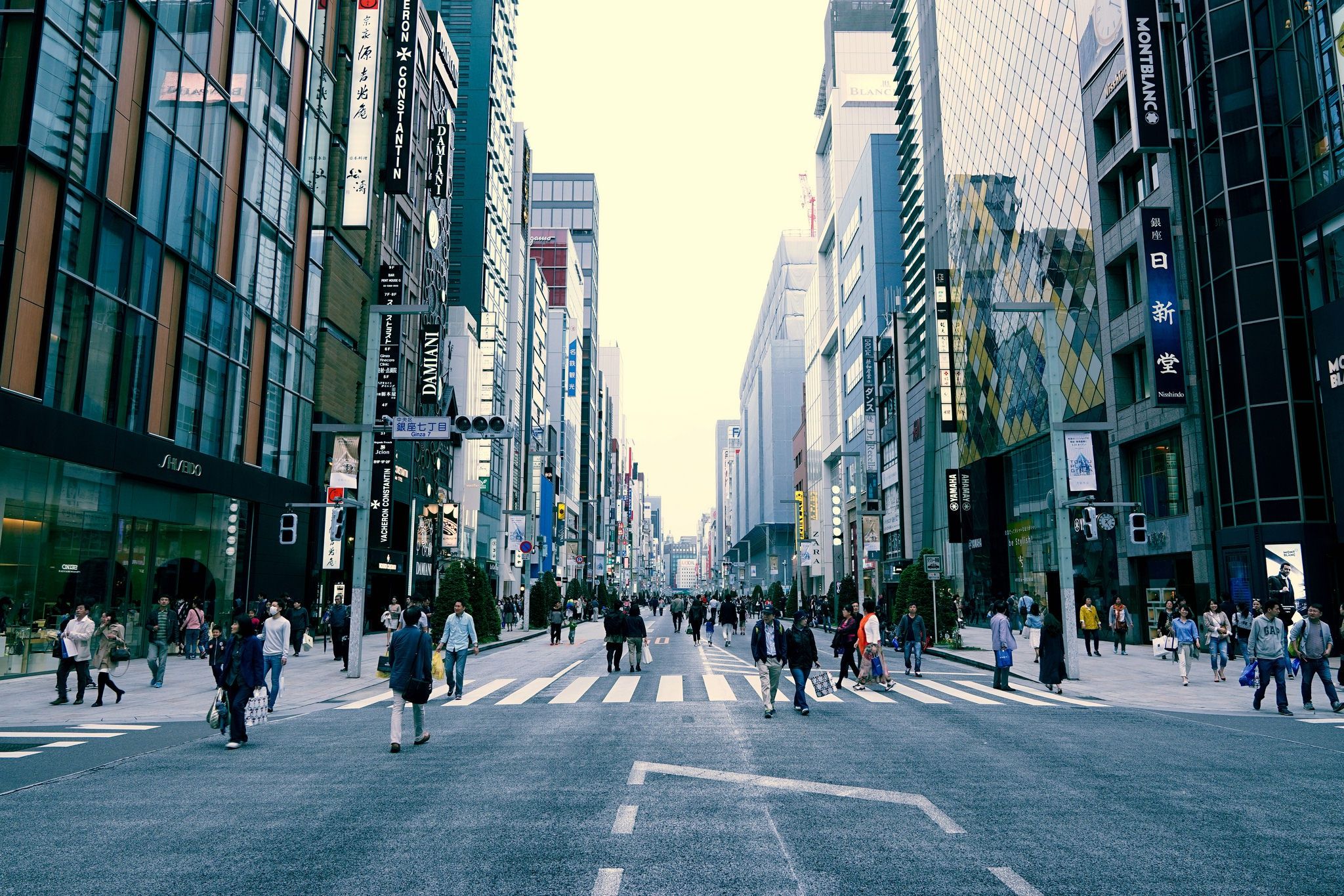 2048x1365 Wallpaper Tokyo, Japan, street, people, cityscape, everyday life, urban scene for mobile and desktop, section разное, resolution 2048x1365