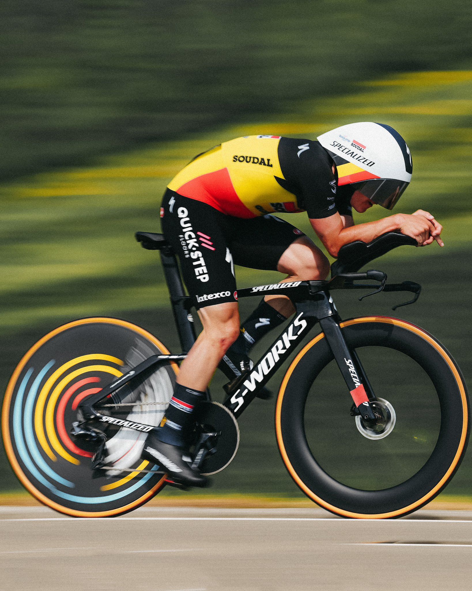 1638x2048 Remco Evenepoel on X: I gave it my everything today and I'm proud to make the podium after a difficult and emotional week.❤️ Time to travel back home now for the Belgian