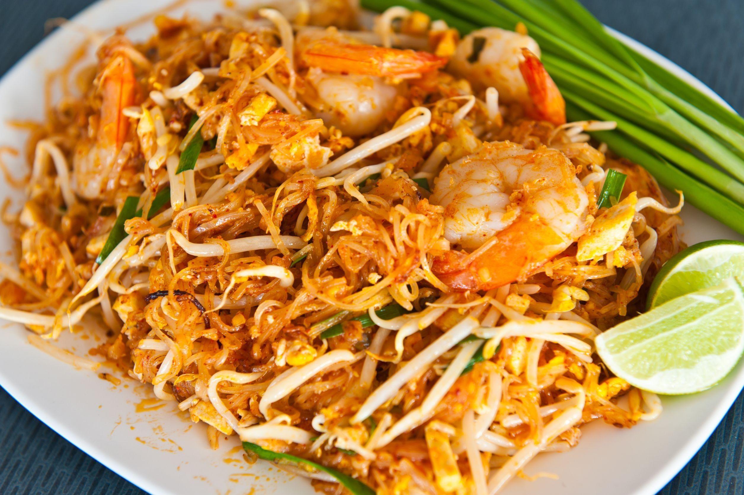 2511x1671 Pad Thai Wallpaper