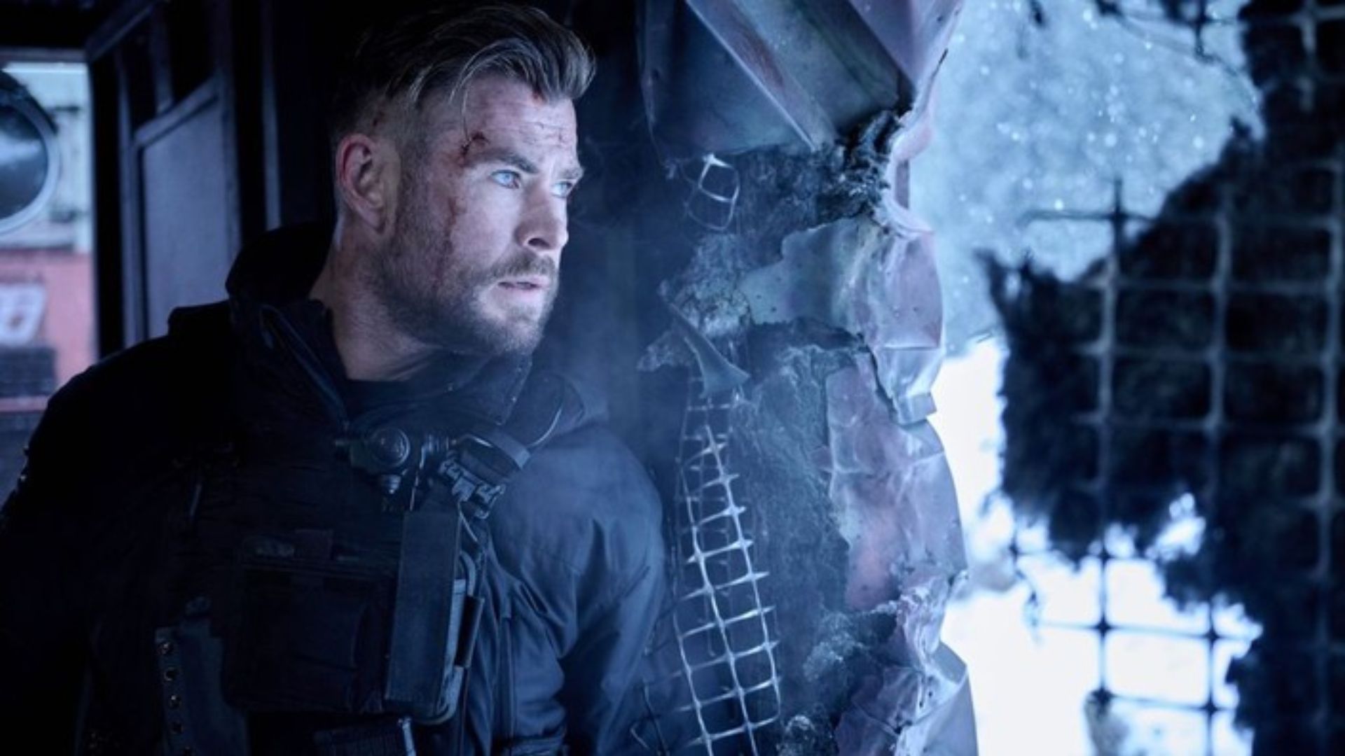1920x1080 Extraction 2 Movie Review: A Former SAS Soldier's Brutal, Blistering Ballet of Violence