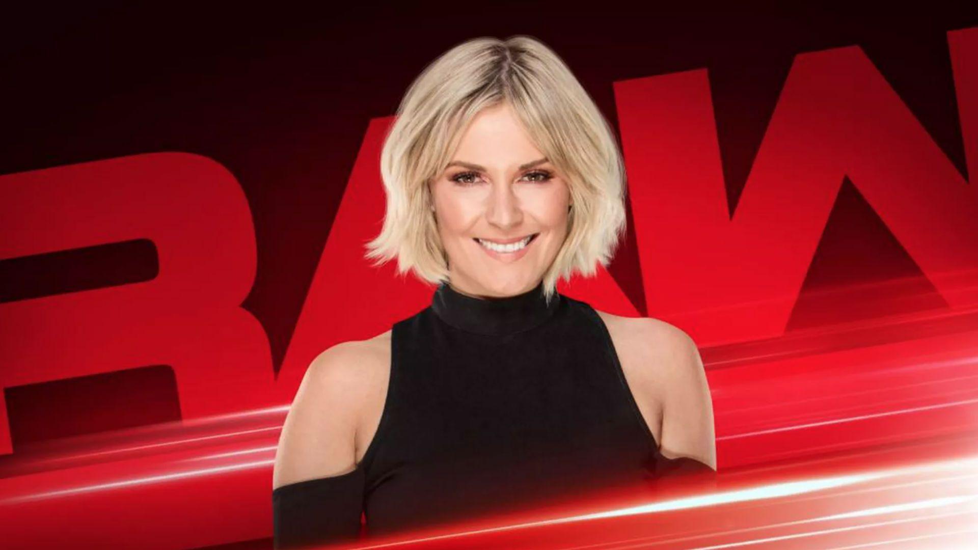 Нужна янг. Renee young. Renee.