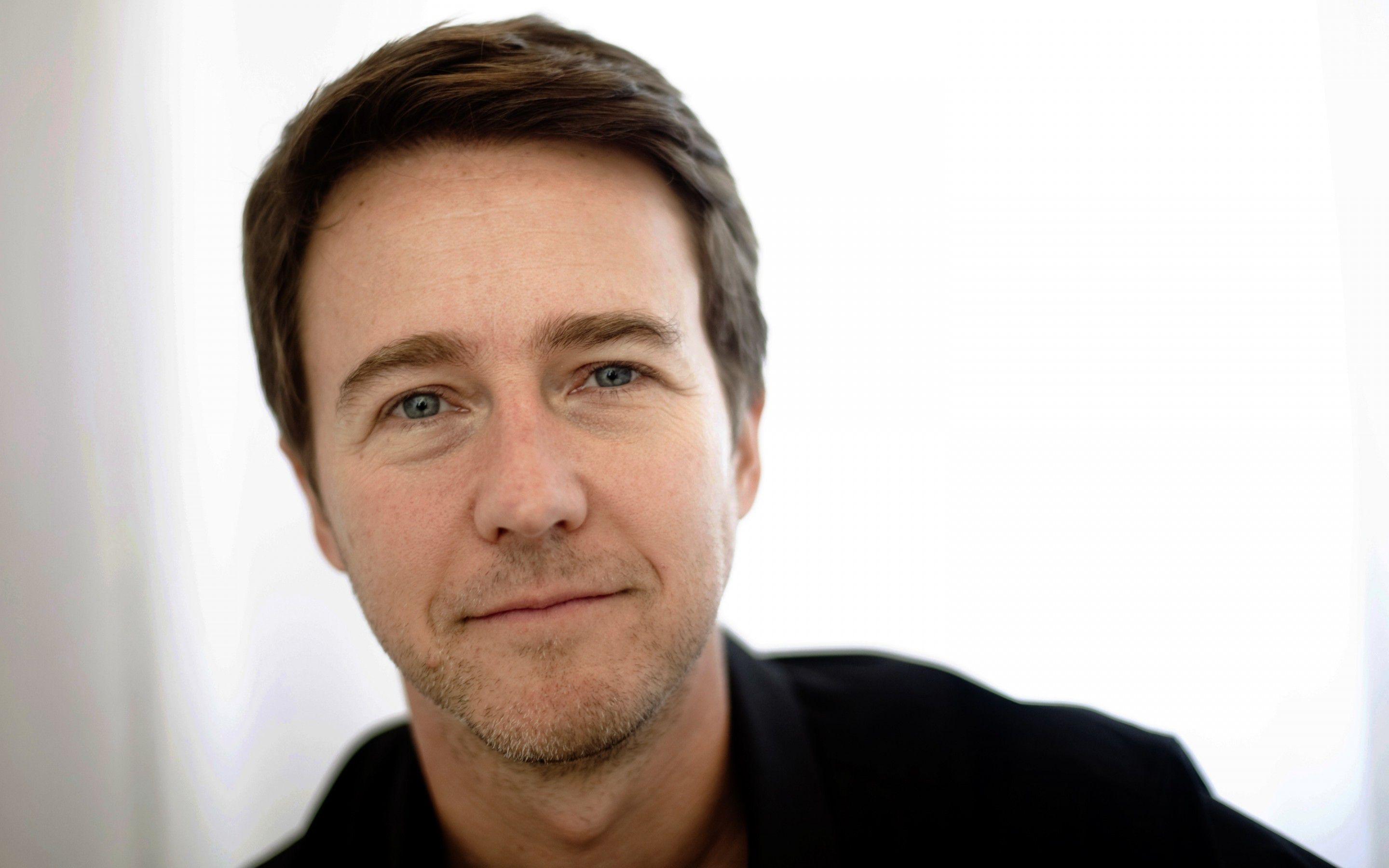 2880x1800 Edward Norton HD Wallpaper. Background Imagex1800