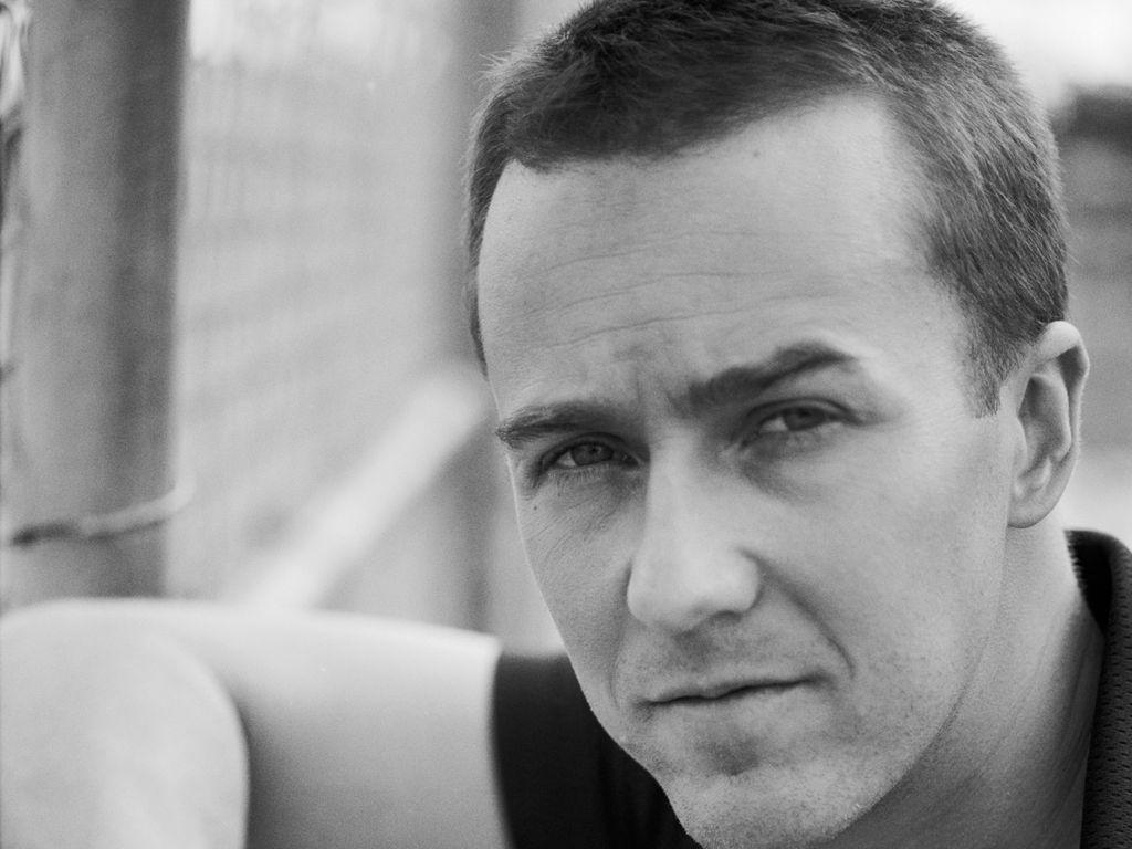1024x768 Edward Norton wallpaper