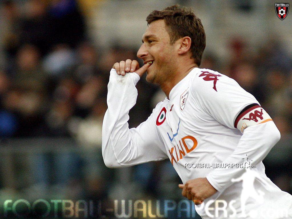 1024x768 Francesco Totti Wallpaper