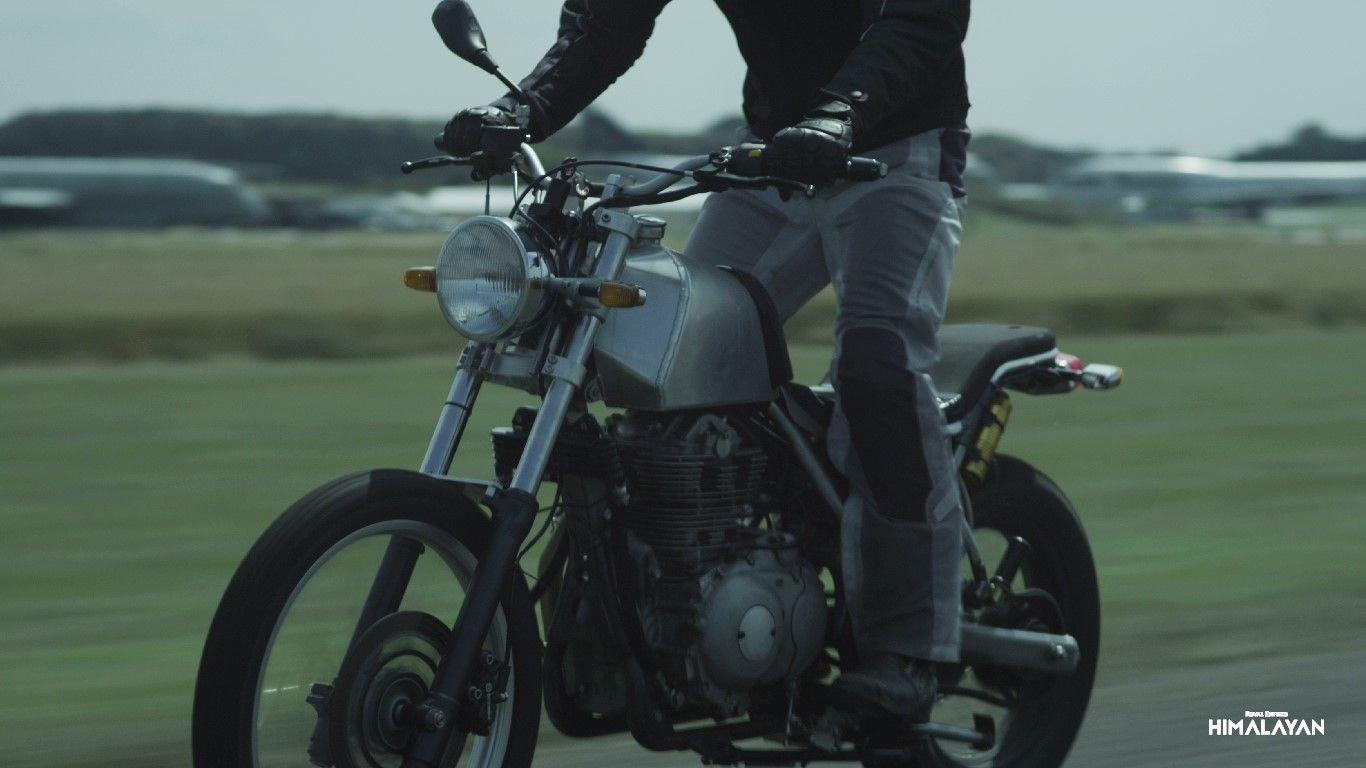 1366x768 Royal Enfield Himalayan (Official Photo)