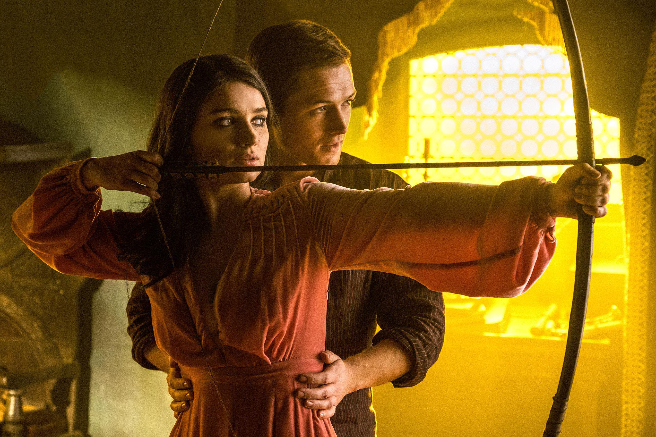 2700x1800 Taron Egerton And Eve Hewson In Robin Hood 2018 Wallpaper