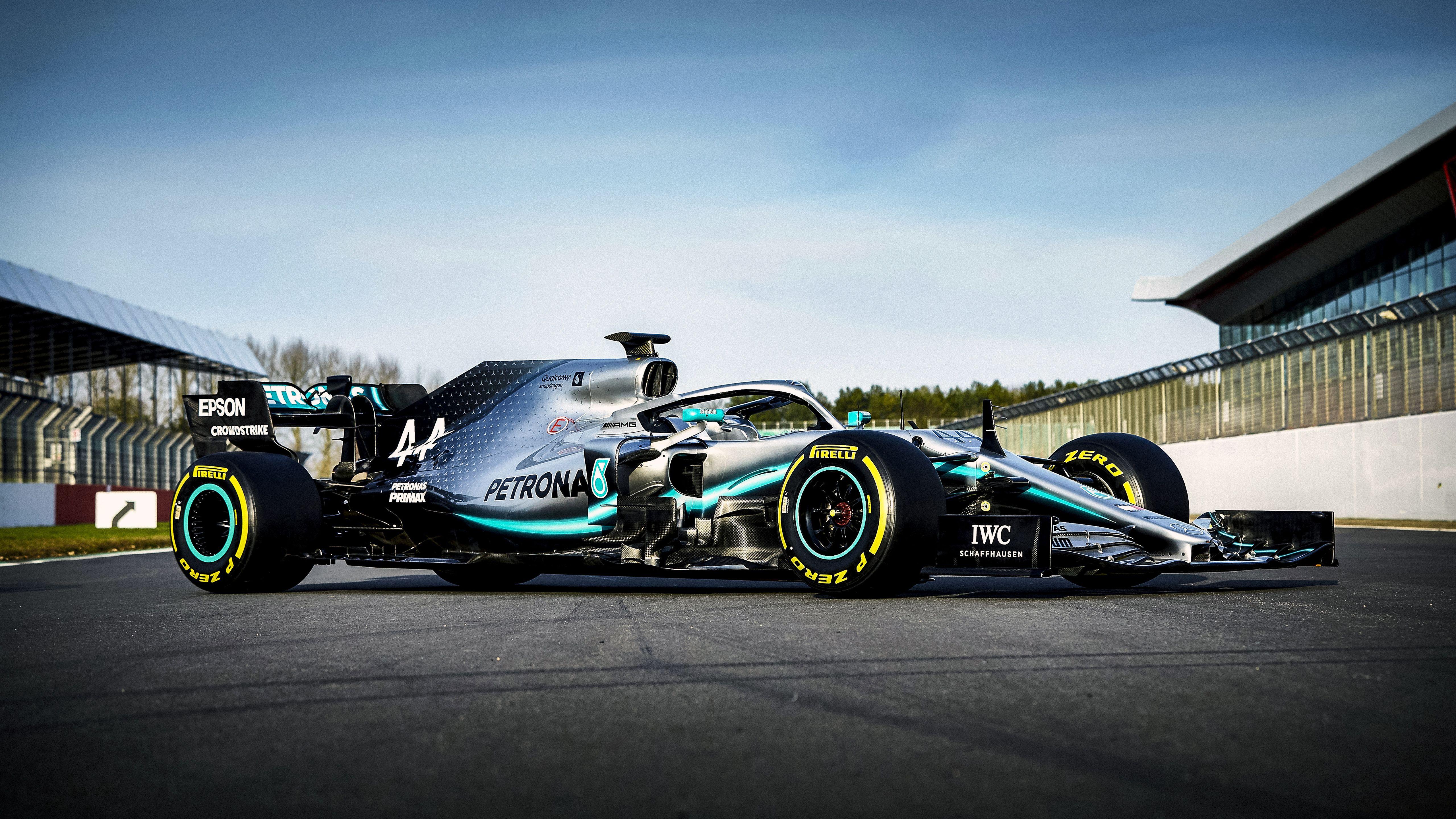 2022 Mercedes F1 Car Wallpaper - Lodge State