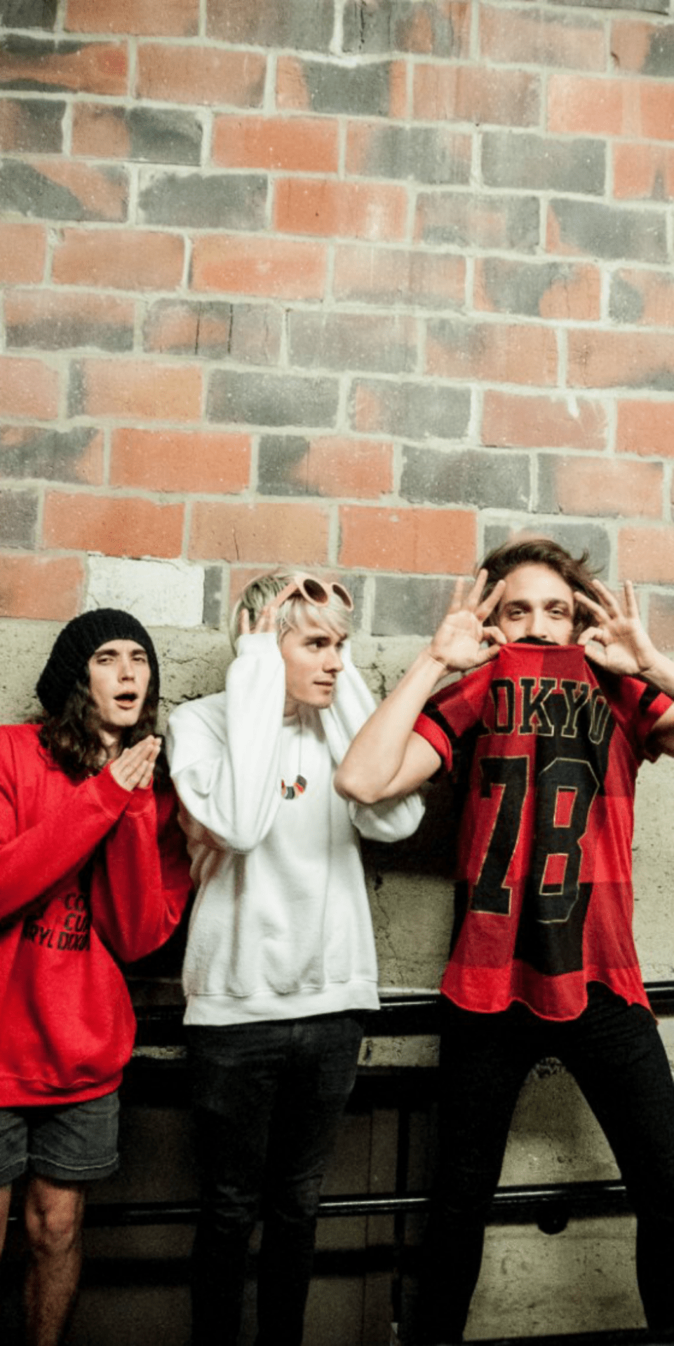 961x1920 band lockscreens