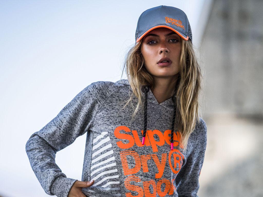 1024x768 Superdry Fit Model Wallpaper HD, 4k, 5k, 8k