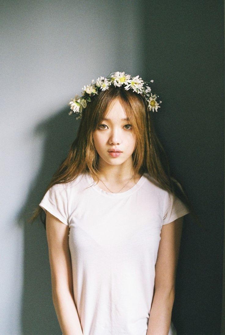 736x1096 Lee Sung Kyung Wallpaper