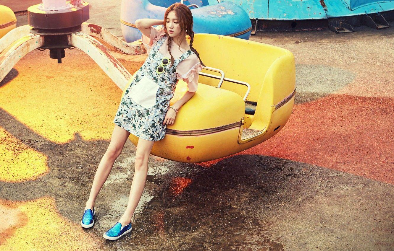 1332x850 Wallpaper girl, music, model, Asian, , legs, model, cute