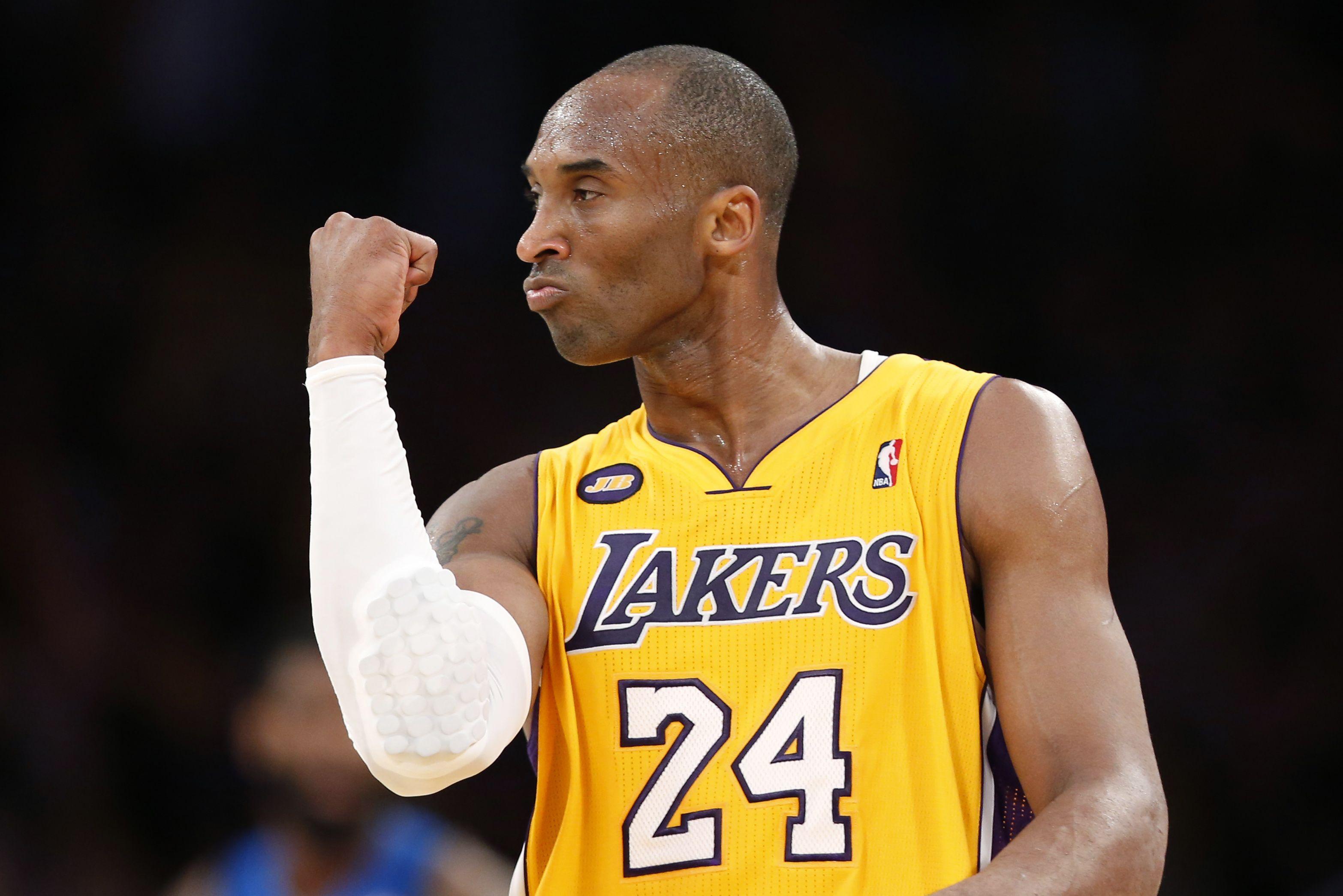 3132x2089 Kobe Bryant HD Wallpaper, Desktop Wallpaper Bryant Fist
