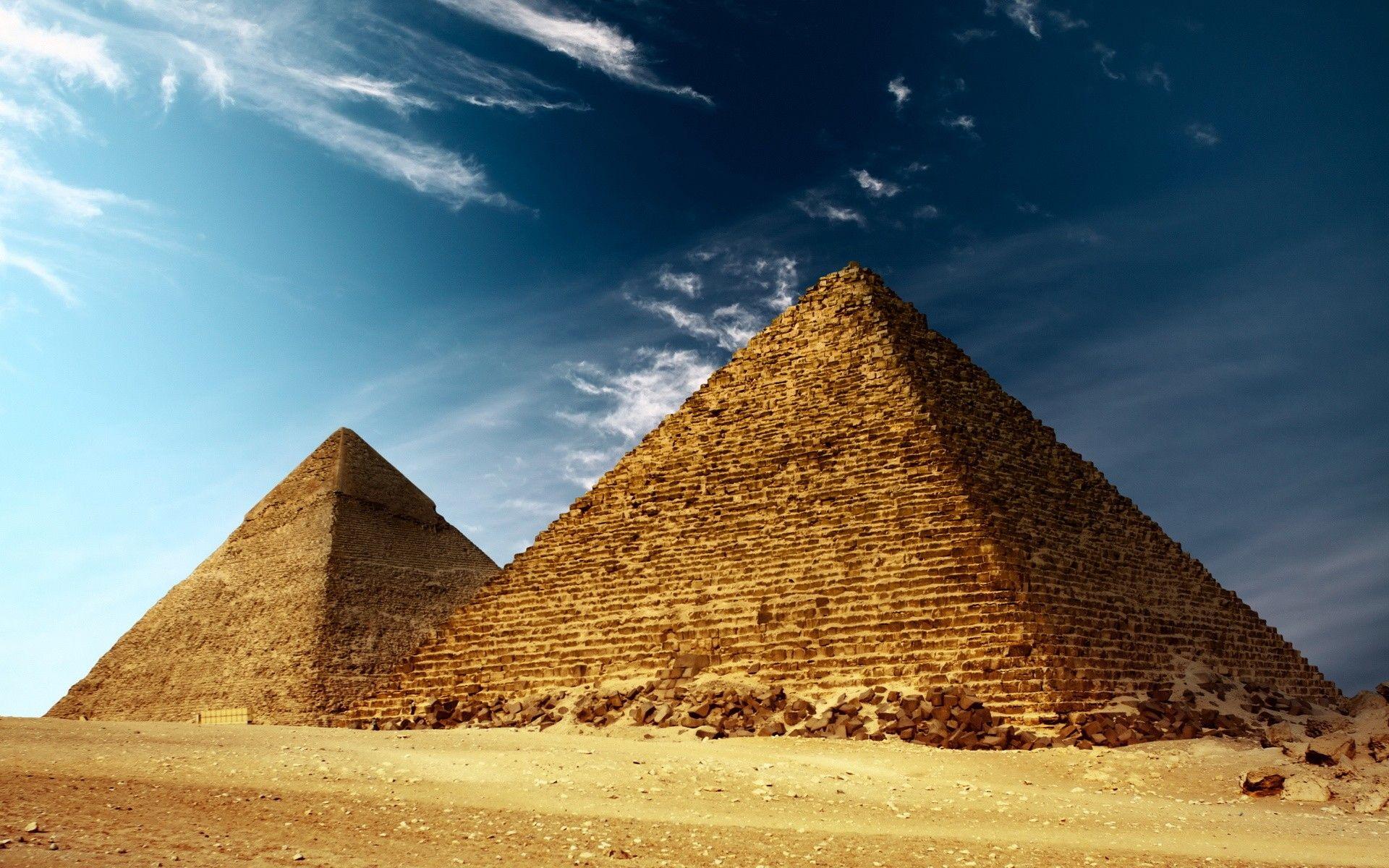 1920x1200 Pyramid HD Picture