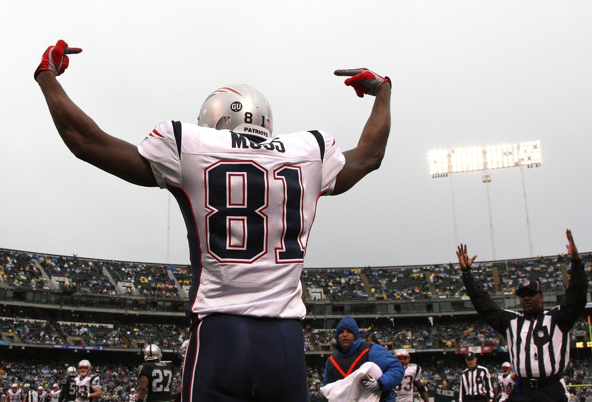 2048x1391 Randy Moss Wallpaper