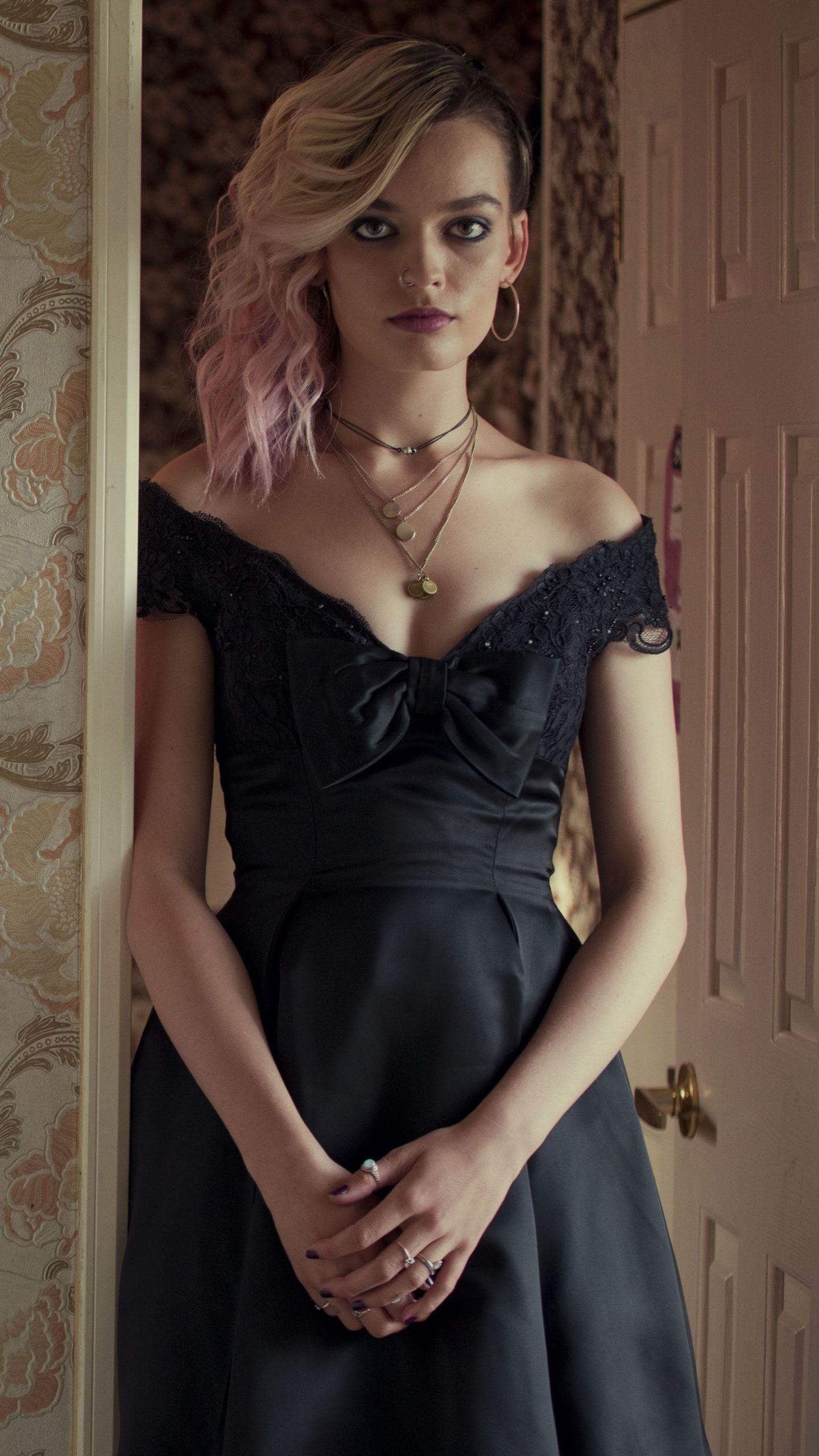 Emma Mackey Wallpapers - Top Free Emma Mackey Backgrounds - WallpaperAccess