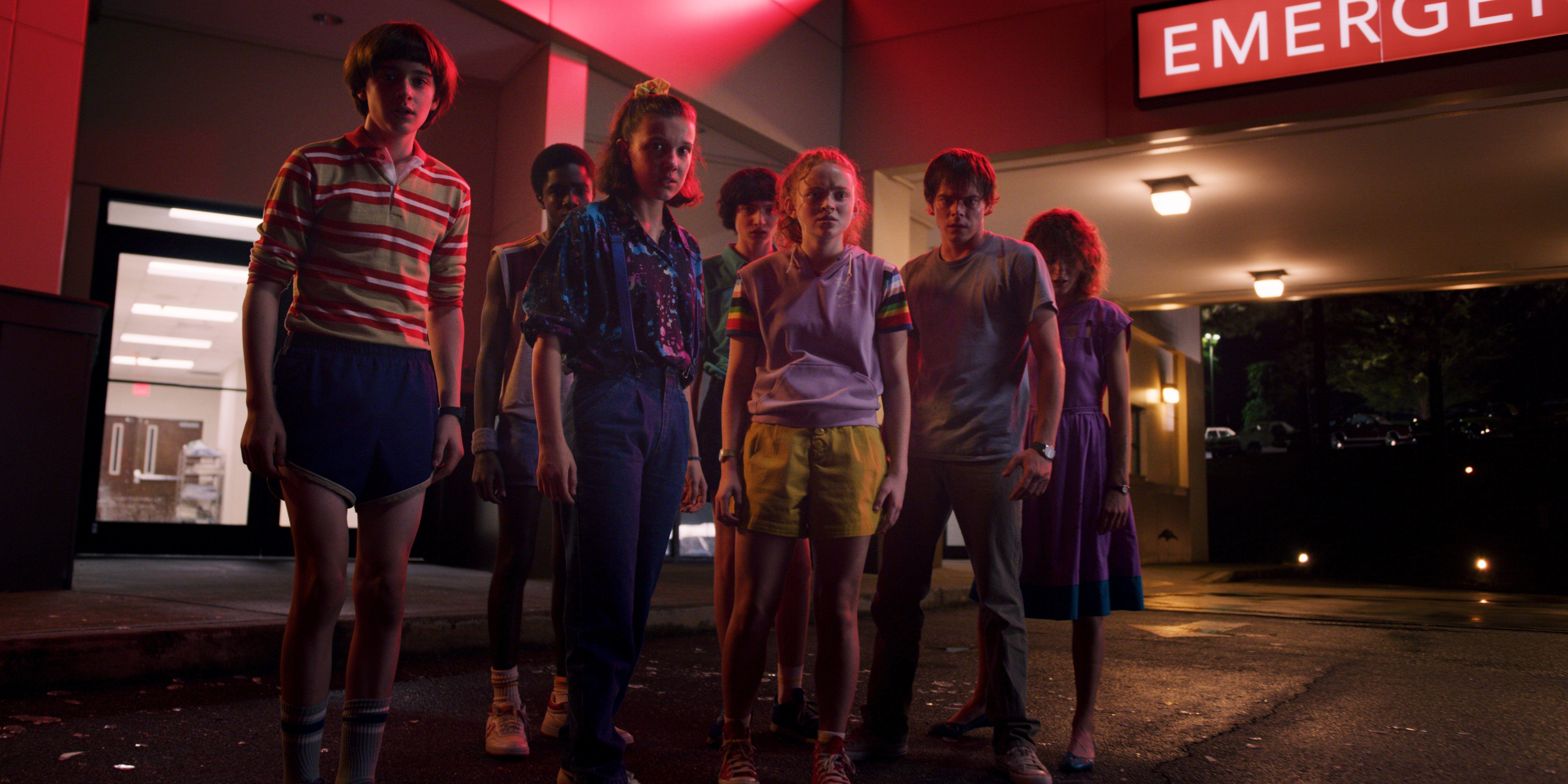 7040x3520 Stranger Things Max And Eleven, HD Wallpaper & background