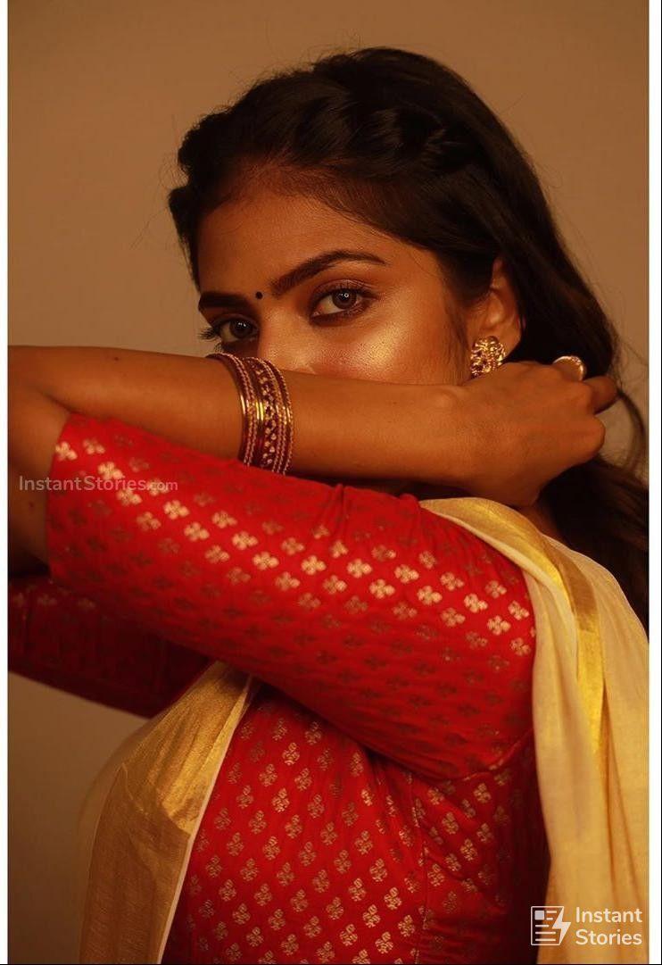 742x1081 Malavika Mohanans Latest Hot Photohoot Image from Instagram