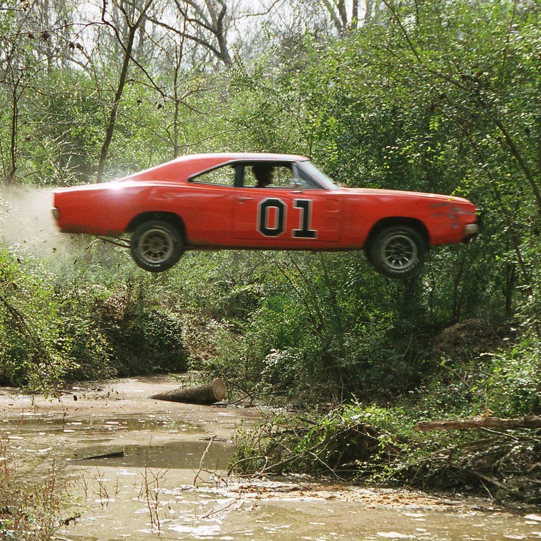 1063x1063 Dodge Charger General Lee Jump Swamp Lee