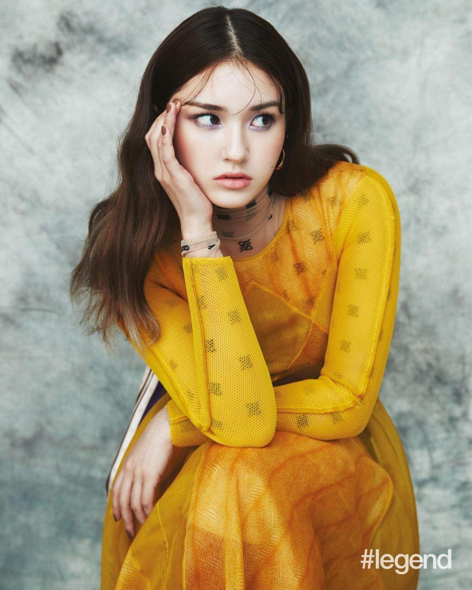 960x1200 Jeon Somi wallpaper