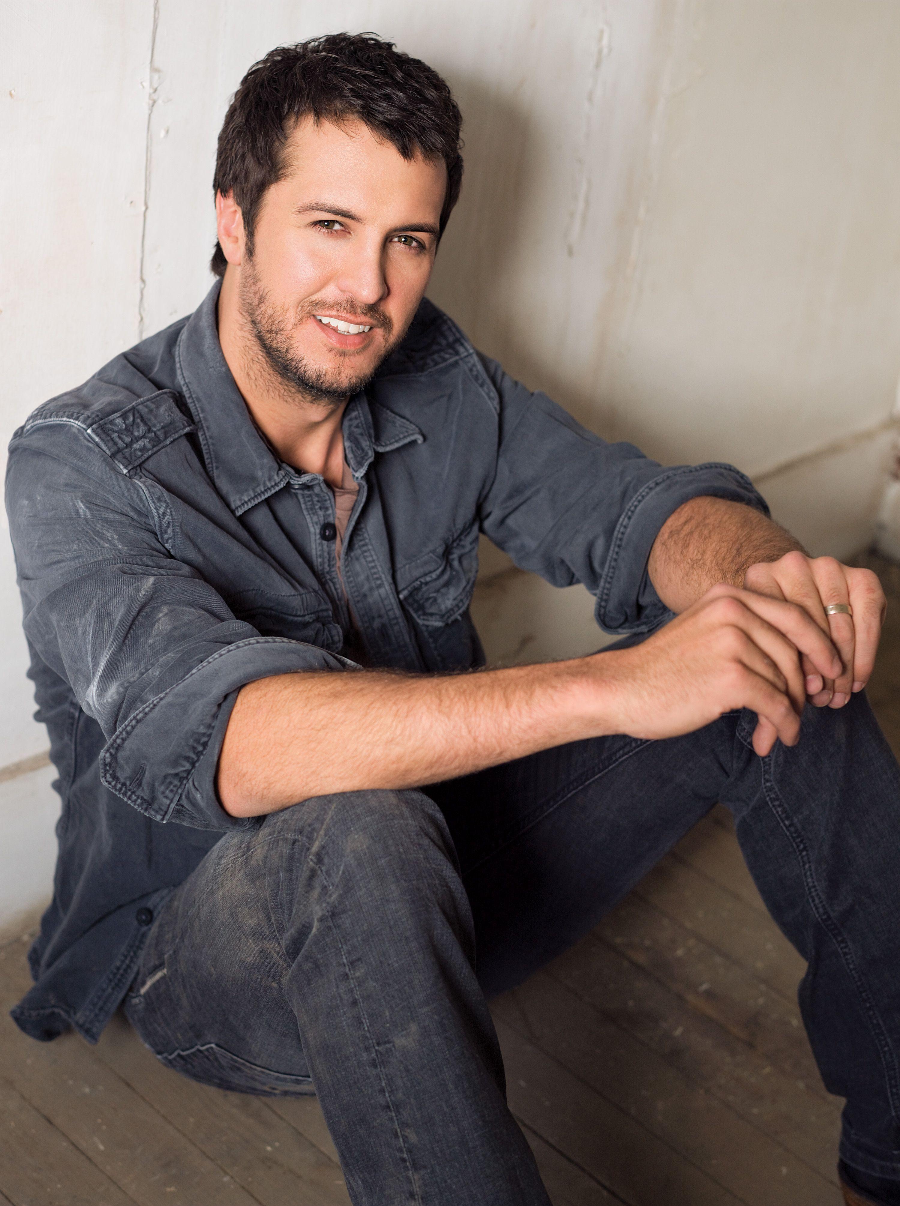 Luke Bryan Wallpapers - Top Free Luke Bryan Backgrounds - WallpaperAccess