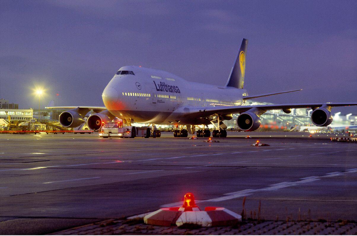 1204x796 Lufthansa Wallpaper. Lufthansa