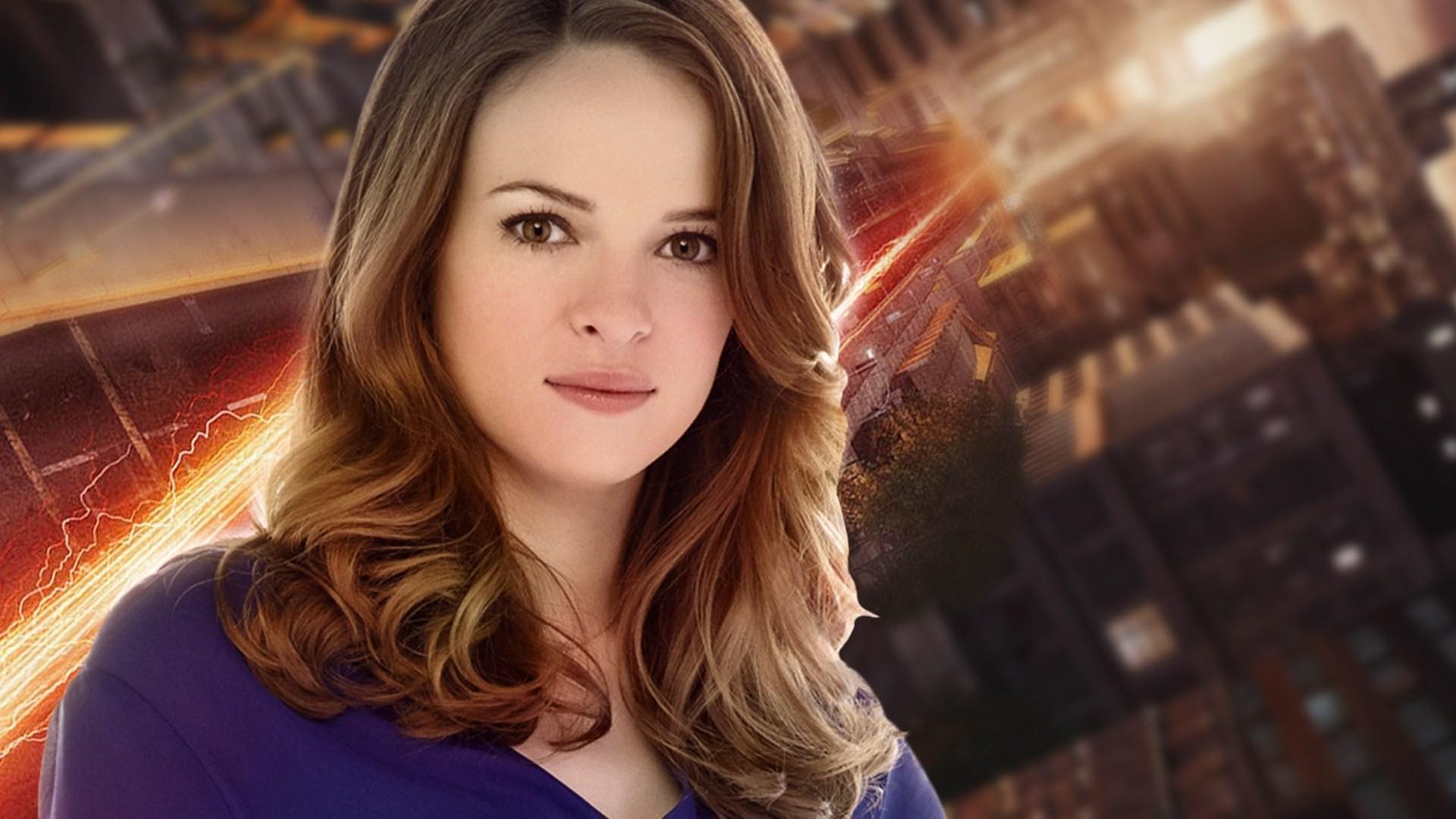 1920x1080 Danielle Panabaker Wallpaper