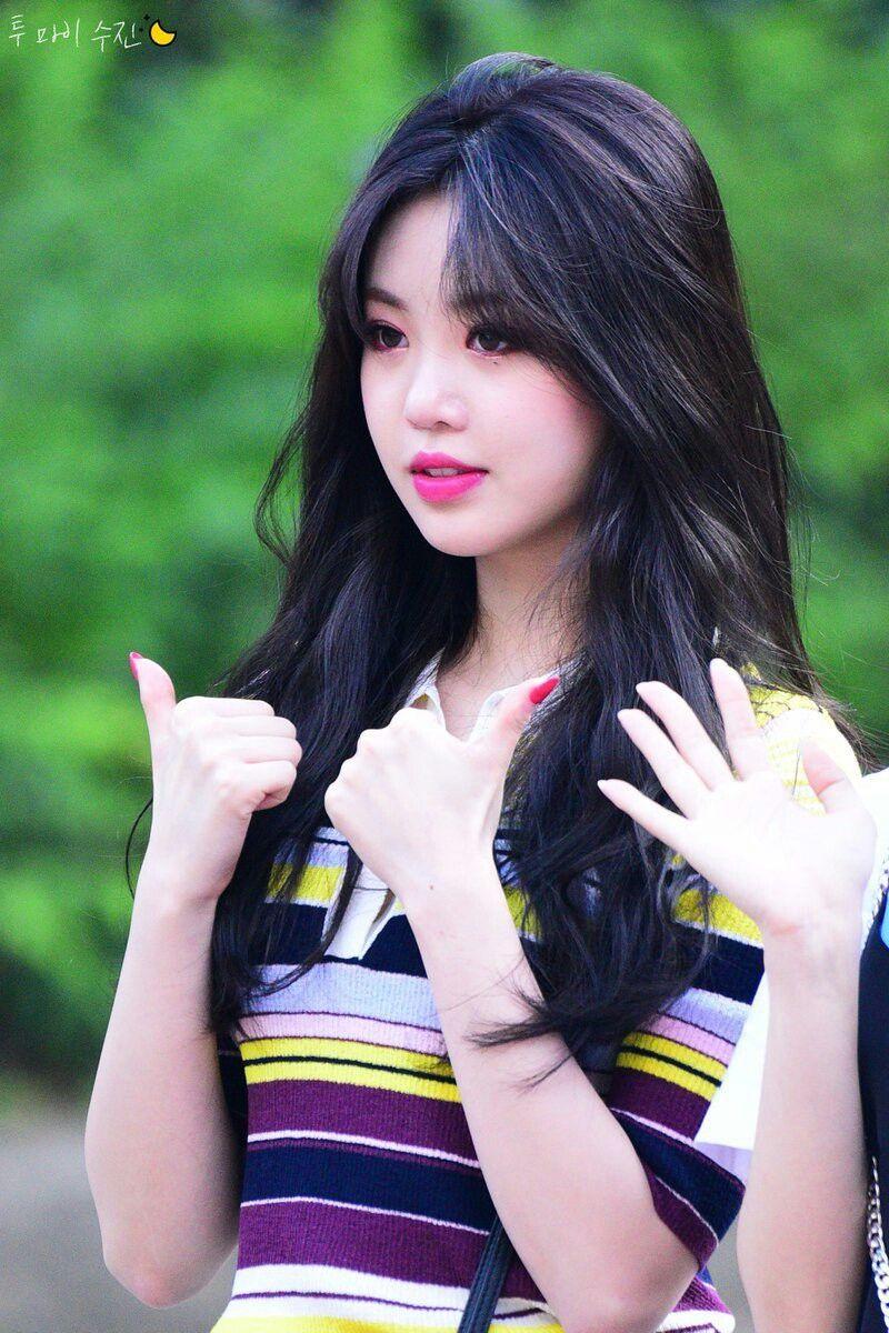 800x1200 Seo Soojin Wallpaper