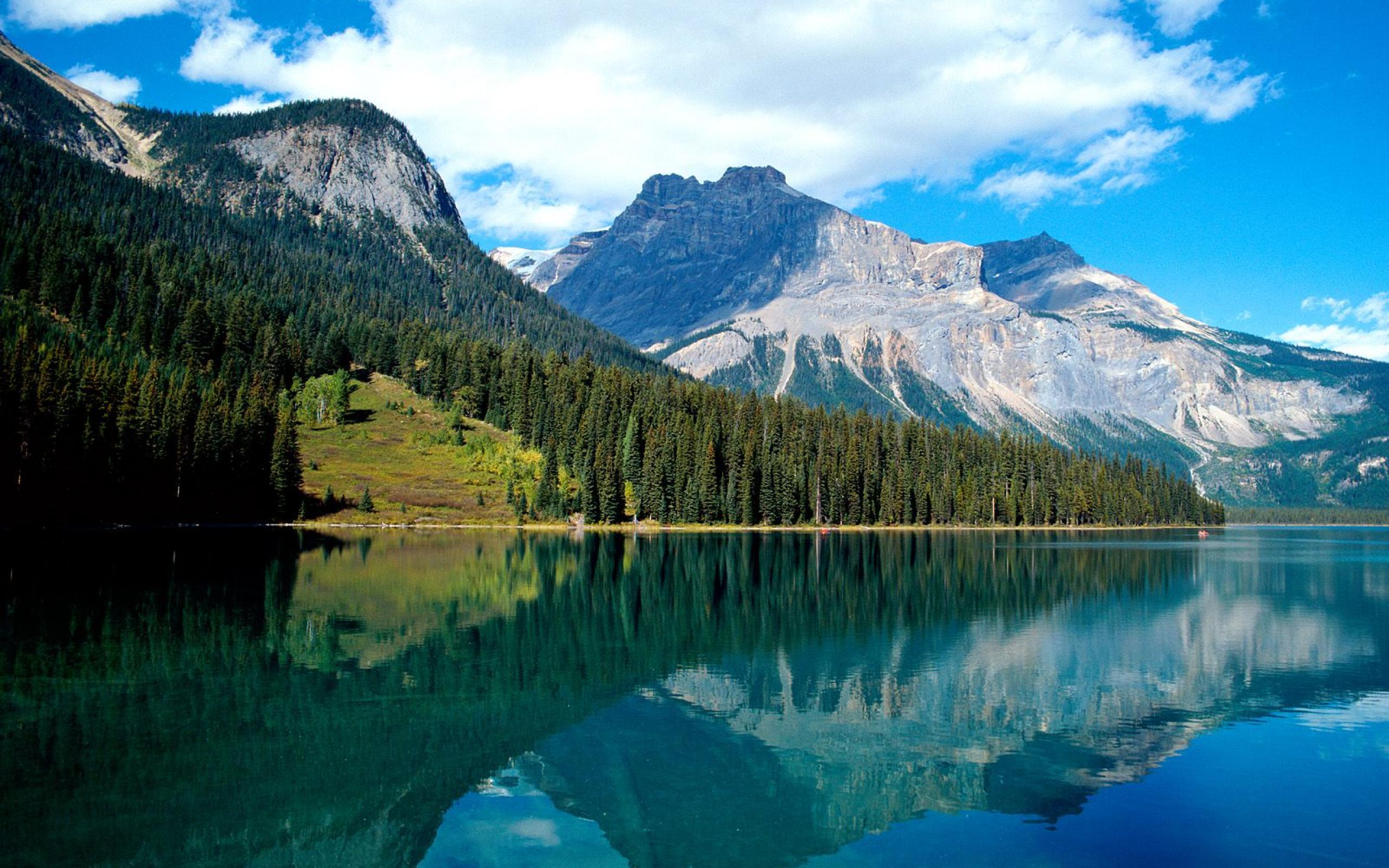 2560x1600 Lake Louise wallpaperx1600