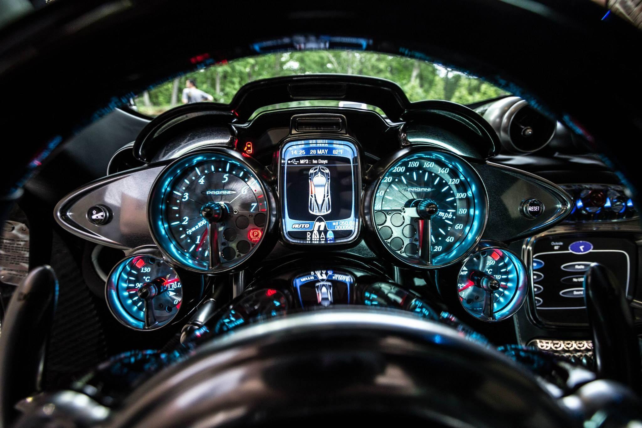 2048x1366 Pagani Huayra Interior Good Quality Wallpaper. Pagani