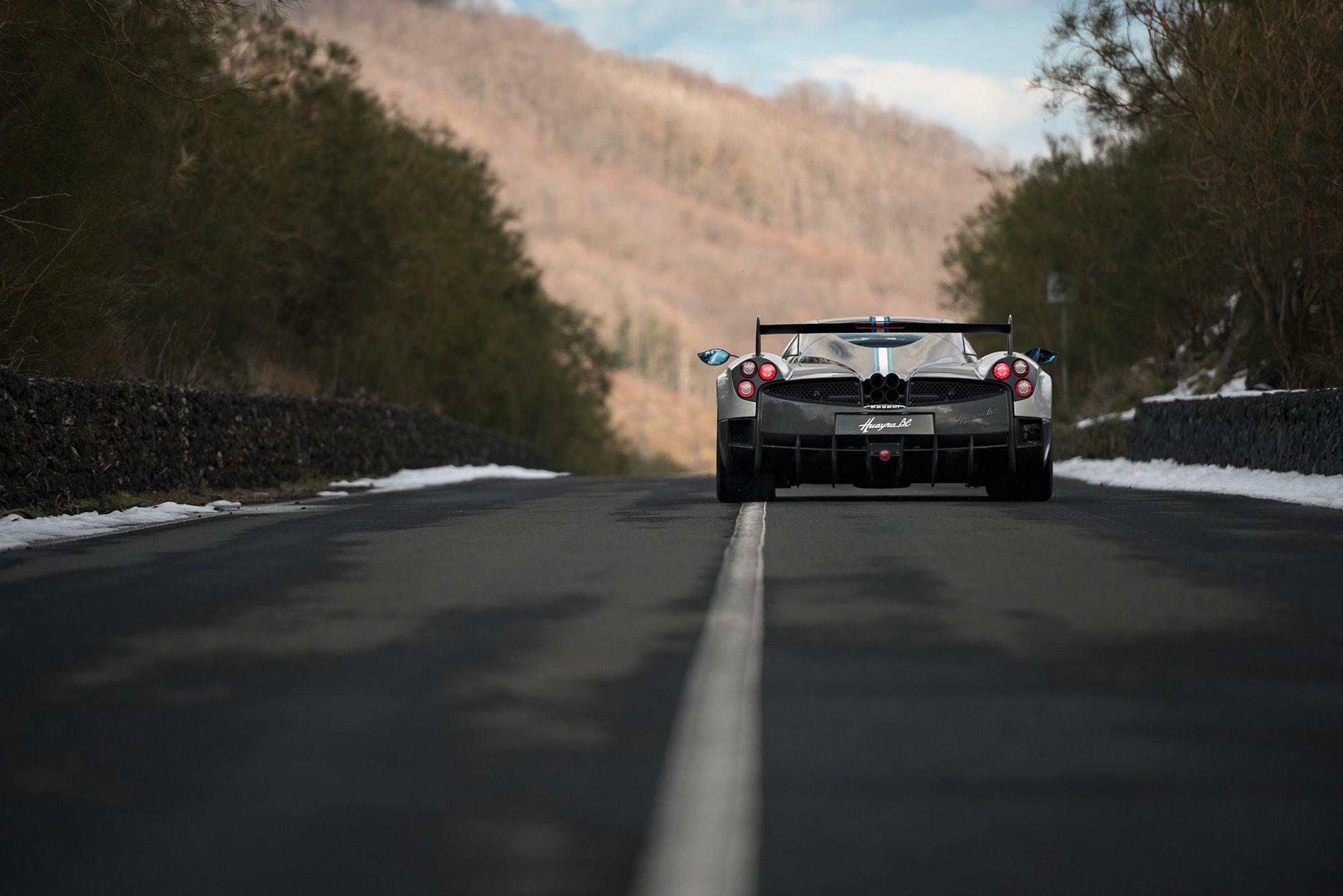 2000x1335 Pagani Huayra BC Wallpaper Image Photo Picture Background