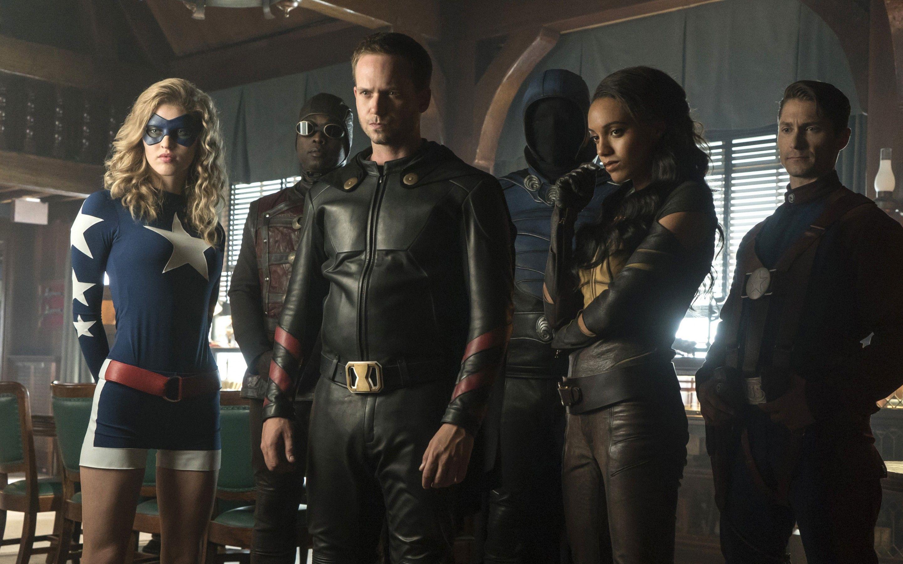 2880x1800 Wallpaper Stargirl, Commander Steel, Rex Tyler, Legends