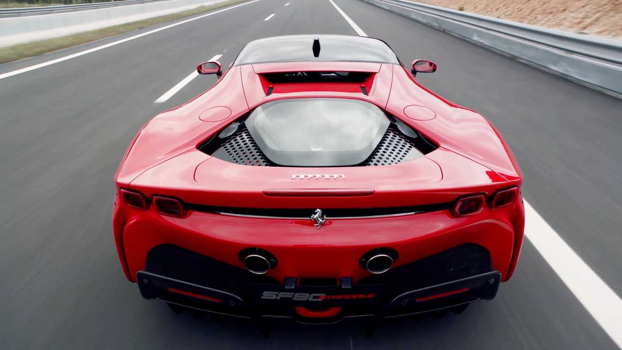 1280x720 Ferrari SF90 Stradale PHEV Has A Charge Port Dilemma