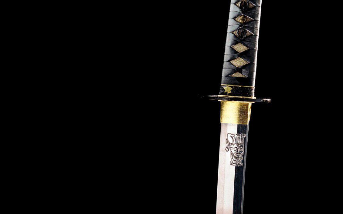 1130x706 Samurai sword close up