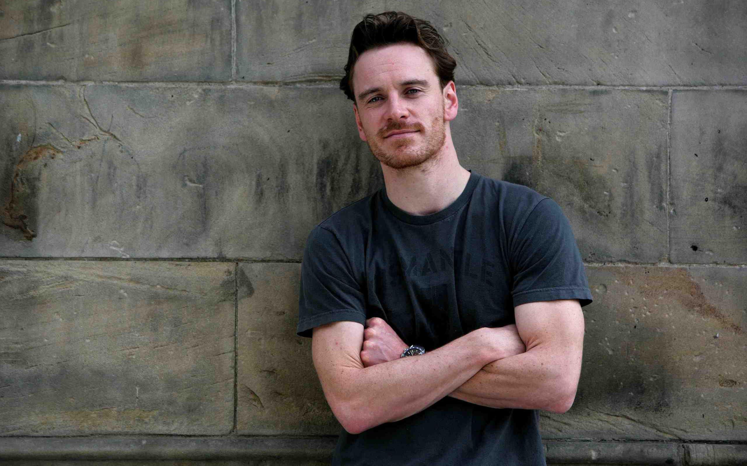 2560x1600 HD Michael Fassbender Wallpaper