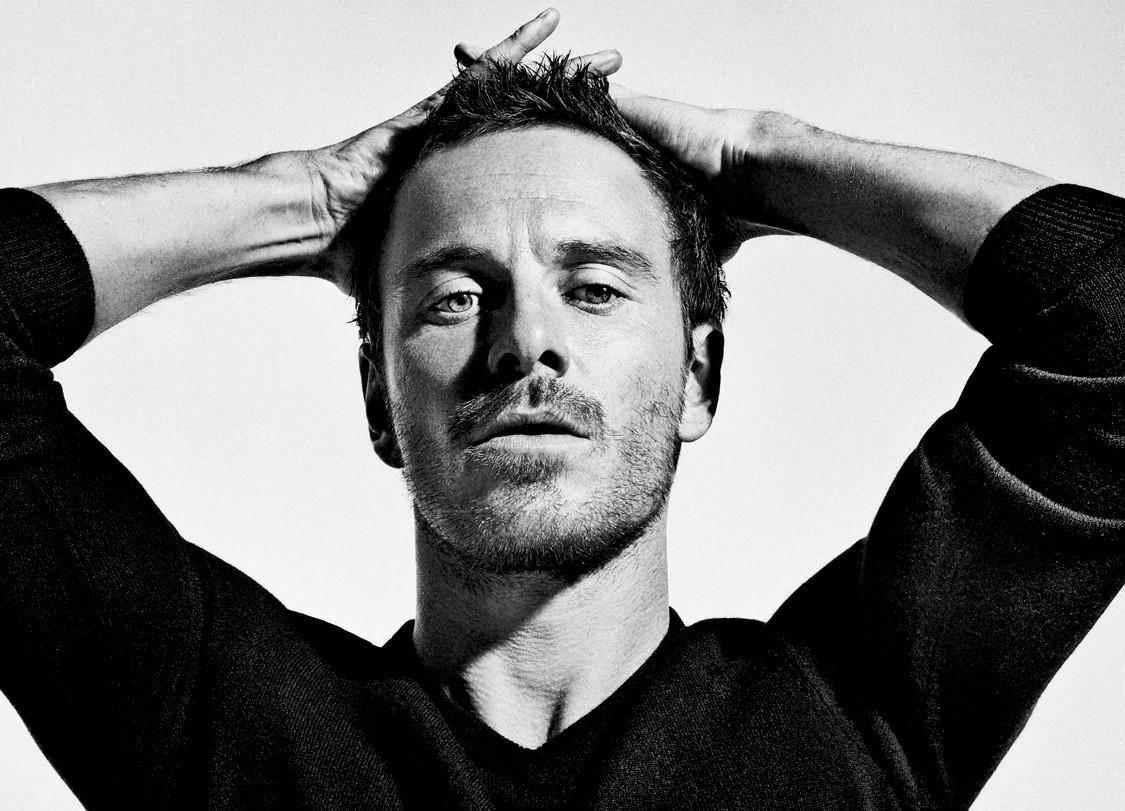 1125x811 Michael Fassbender Wallpaper