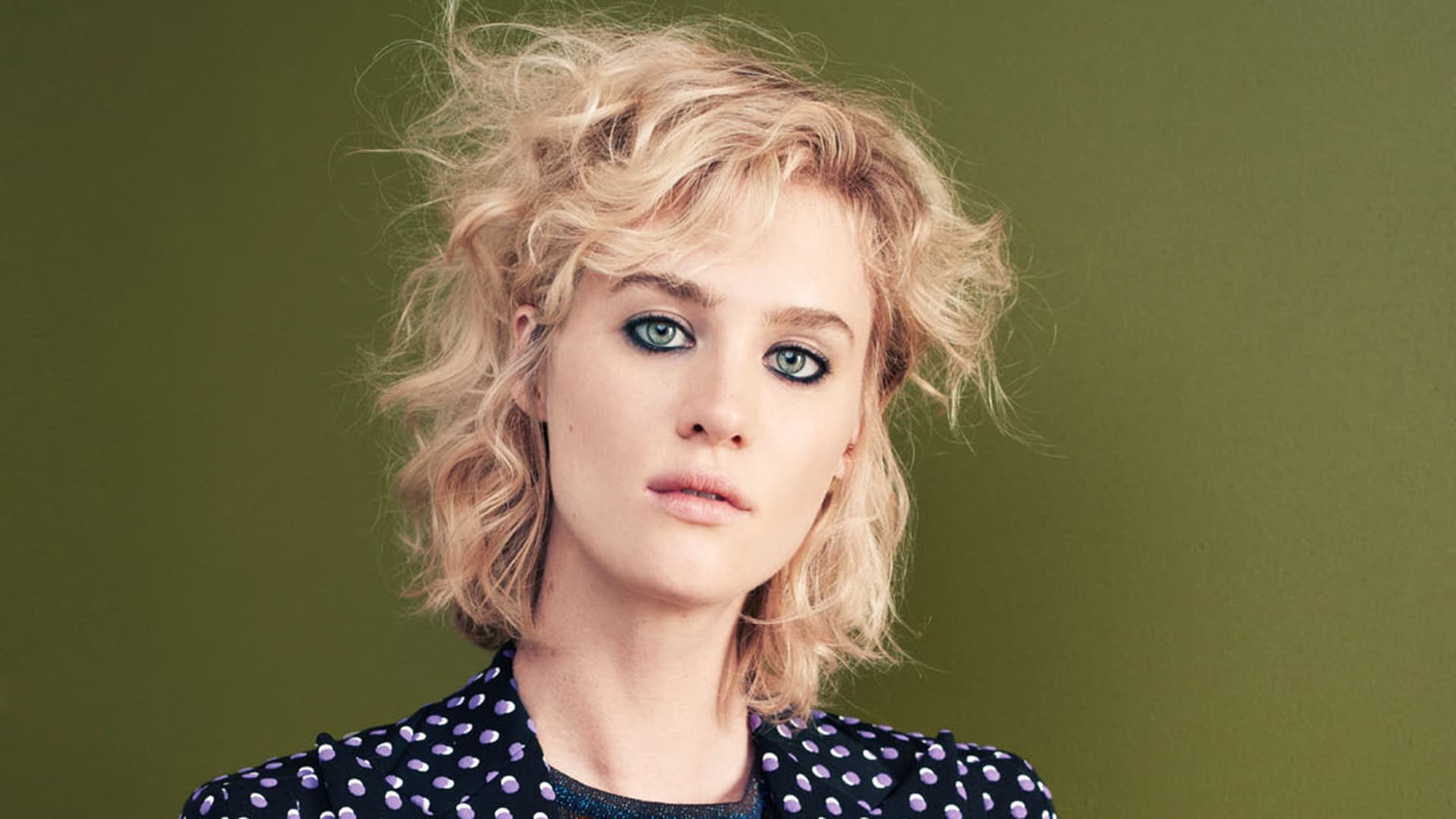 1920x1080 Mackenzie Davis Wallpaper