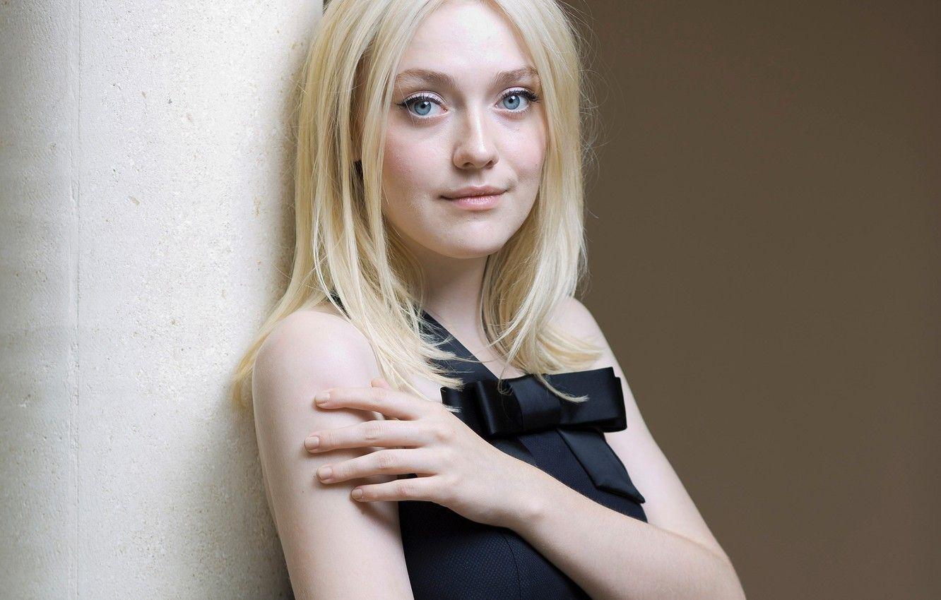 1332x850 Wallpaper portrait, makeup, dress, actress, hairstyle